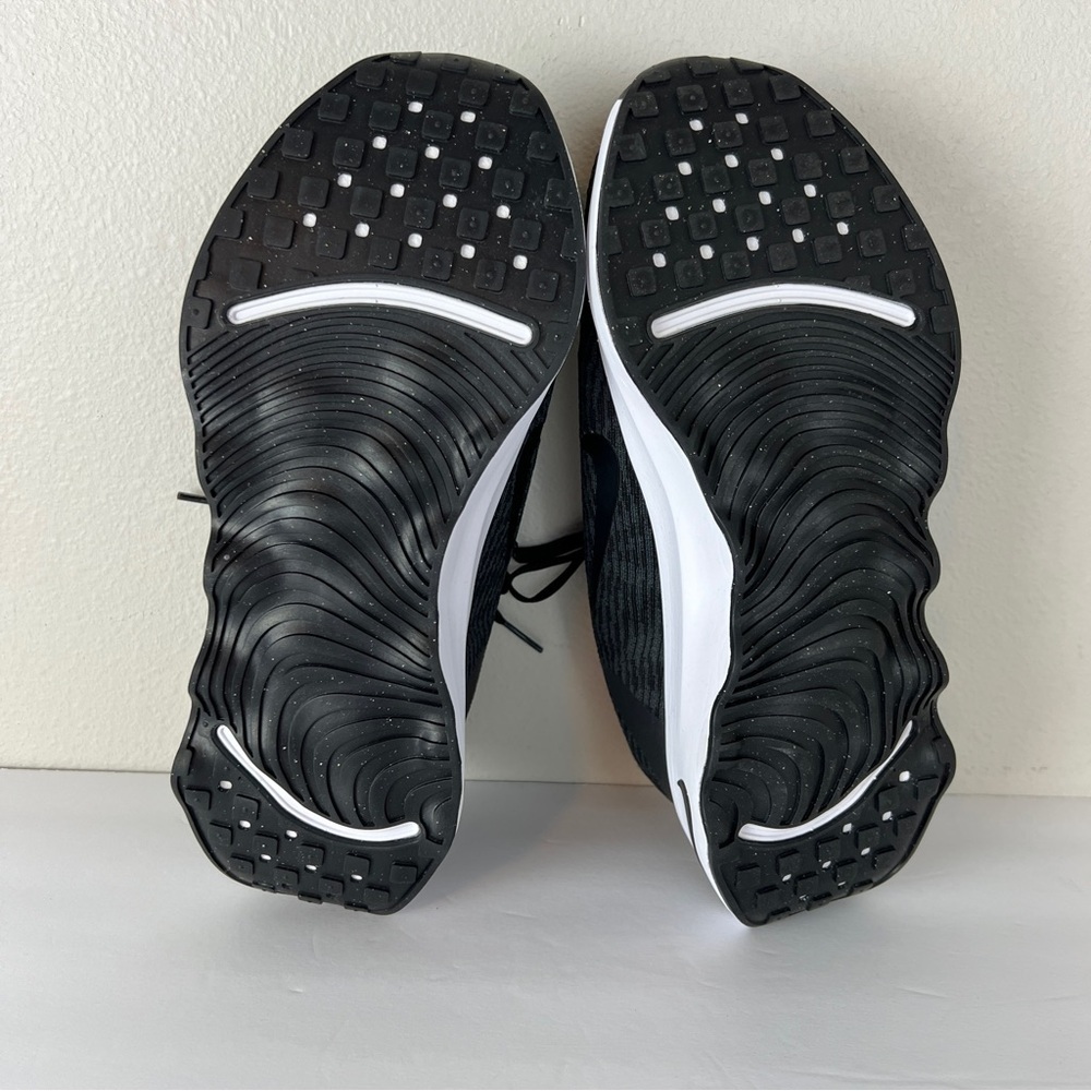 Nike Motiva Black White Running Shoes - Picture 5 of 6